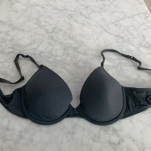 VS PINK T-shirt Demi bra